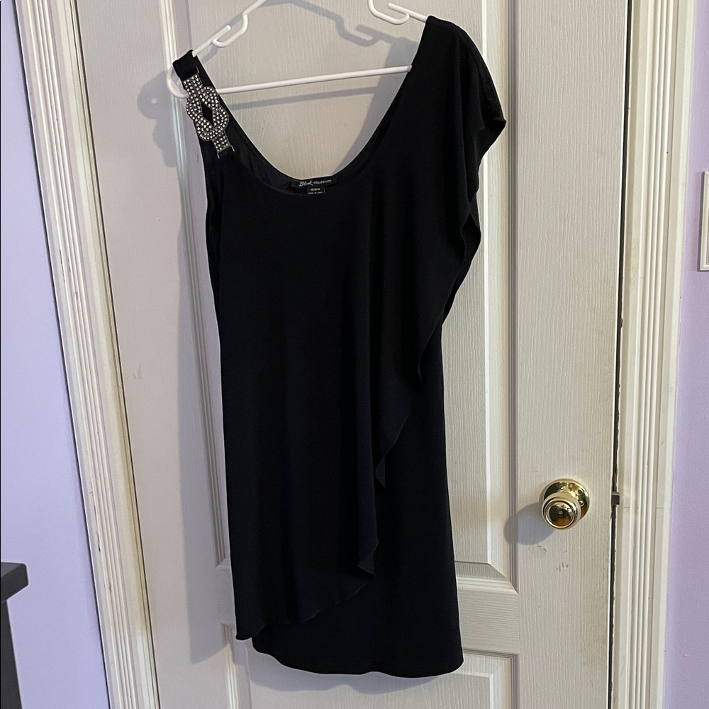 Chic Black Dress with Embellished Detail